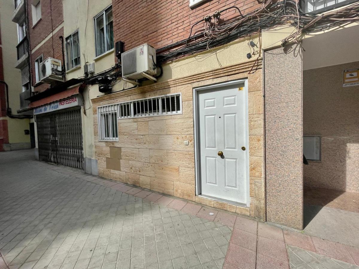 Acogedor Duplex Barrio Del Pilar Apartment Madrid Exterior photo